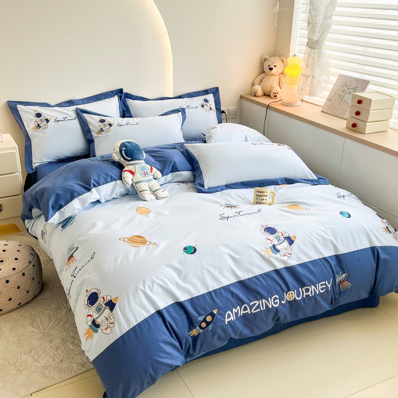Antarctic Cartoon Cotton Embroider Four-Piece Set for Naked Sleeping, Skin-Friendly Pure Cotton Twill Embroidered Anti-Wrinkle Non-Deformation Quilt Set Antarctic Cartoon Cotton Embroider Four-Piece Set for Naked Sleeping, Skin-Friendly Pure Cotton Twill Embroidered Anti-Wrinkle Non-Deformation Quilt Set