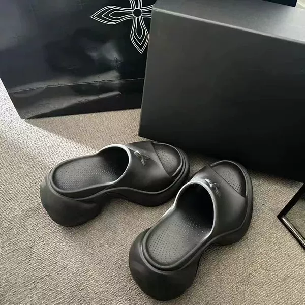 Чёрный