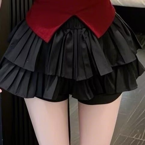 Váy xếp li đen