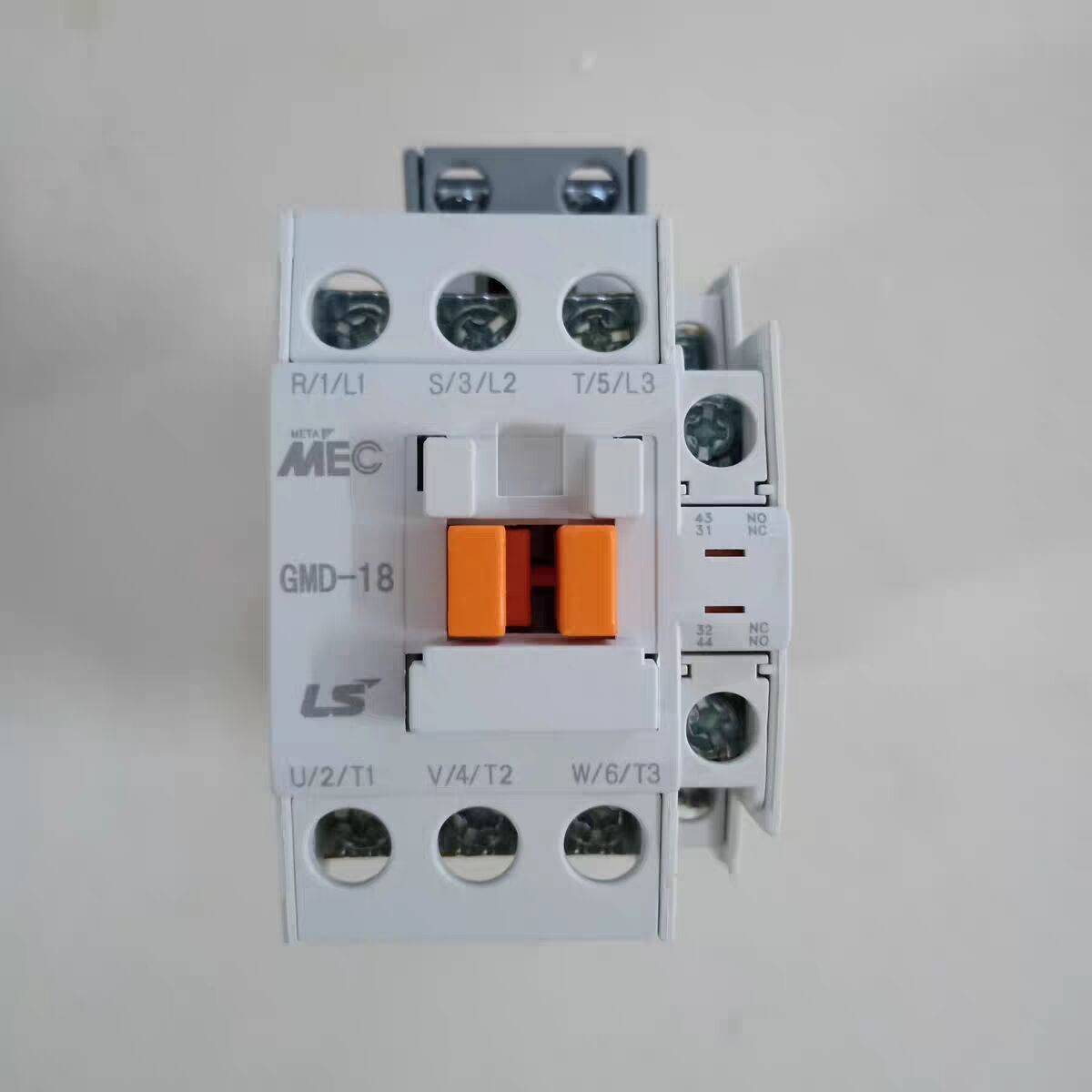 直流电磁接触器GMD-9 12 18 22 32 40 DC24V DC110V