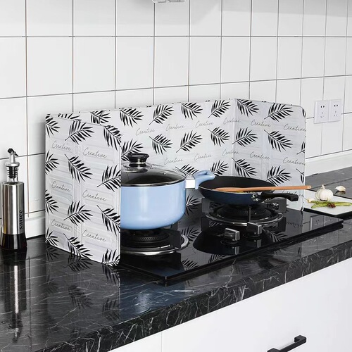 Oil Splash Guard for Kitchen Stove, Home Use, Cooking Fryer Splash Barrier, Waterproof and Heat Insulating Plate