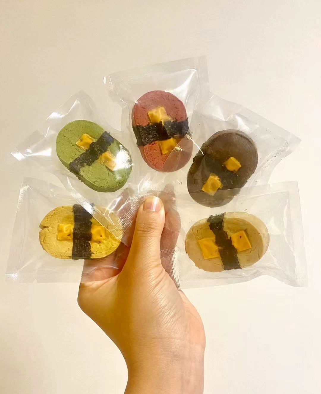 ПЭТ Суши ПЭТ Сублимированные Сушки Закуски Кошка Закуски Собака Закуски ПЭТ Мясо Гранулы Без Крахмала Висцера Кошка