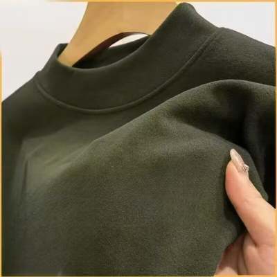 Half turtleneck German velvet top.Military green