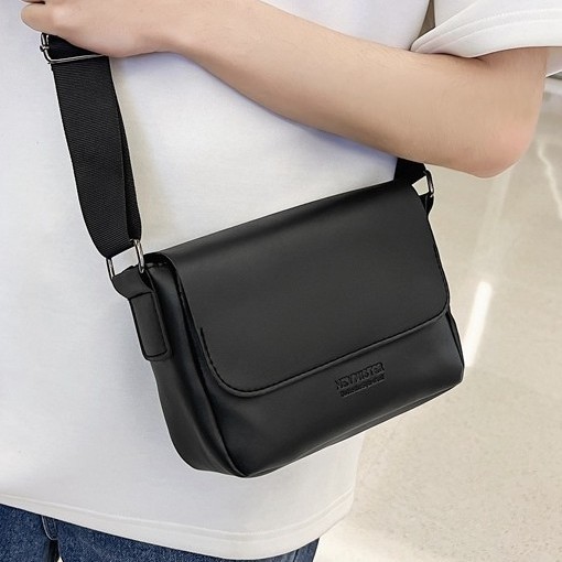 Cross-Border 2026 New Fashion Commuter Small Square Bag for Women, High-End Trendy Men's Shoulder Bag, Light Luxury Retro Crossbody Bag