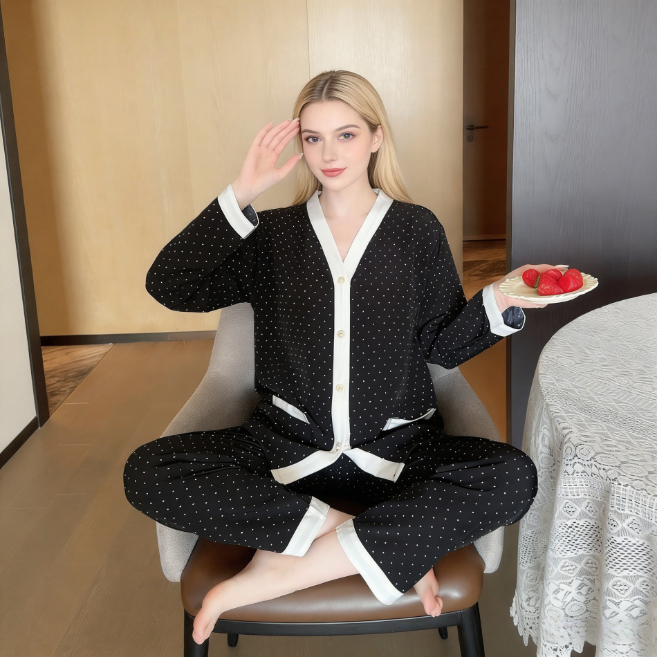 이중 긴 검은 점