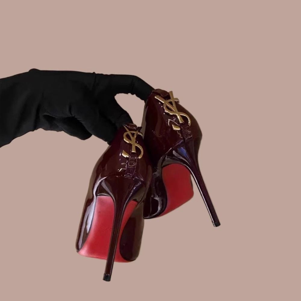 Design high heels pointed-toe made of soft leather