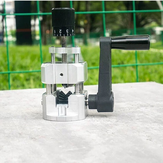 ワイヤー剥離機械手動廃電線ケーブル掻皮工具家庭用手揺皮むき用小型ワイヤー剥離機|undefined