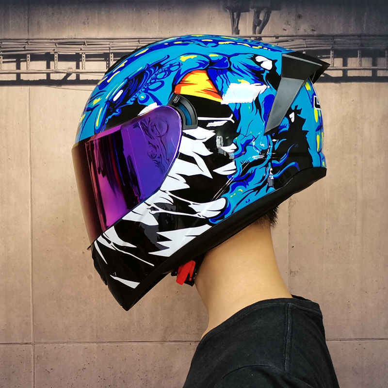 Coche eléctrico con casco completo, casco completo de otoño e invierno, coche eléctrico de carreras de imitación, coche eléctrico masculino, caballero, doble lente, cola larga