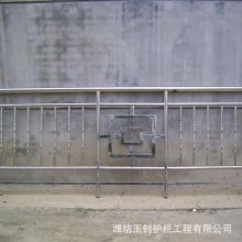 304不锈钢栏杆护栏室外围墙护栏自建房阳台护栏防护网不锈钢厂家