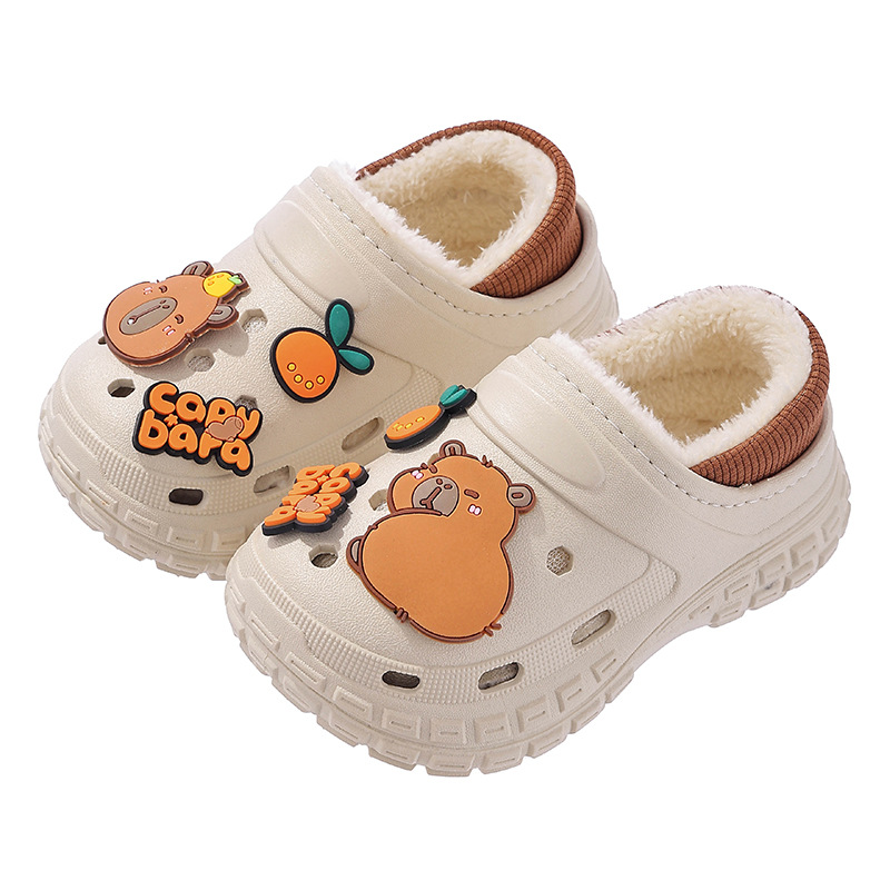 Zapatillas de algodón para niños Capibara, invierno para niños, niñas y niños, calentamiento de lana impermeable para padres y niños, bolsas de tacones de algodón para niños mayores.