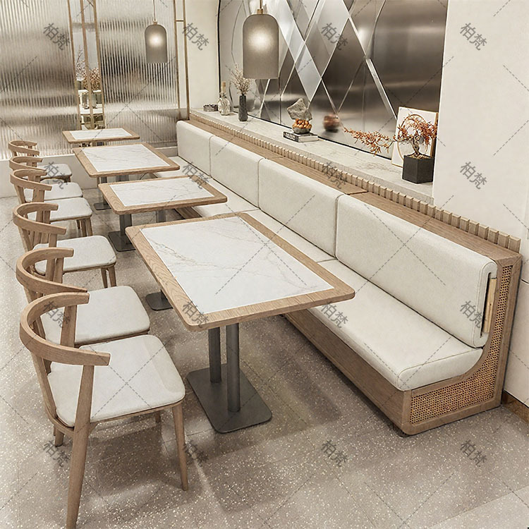 Sofá de asiento de tarjeta semicircular para restaurante occidental, restaurante de hotpot personalizado, restaurante de barbacoa, restaurante de restauración, mesa y silla de madera maciza de vidana tejida