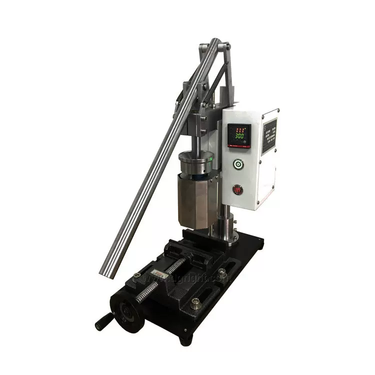 实验室立式手动注塑机塑料硅胶制样机吸料机小型注射机成型