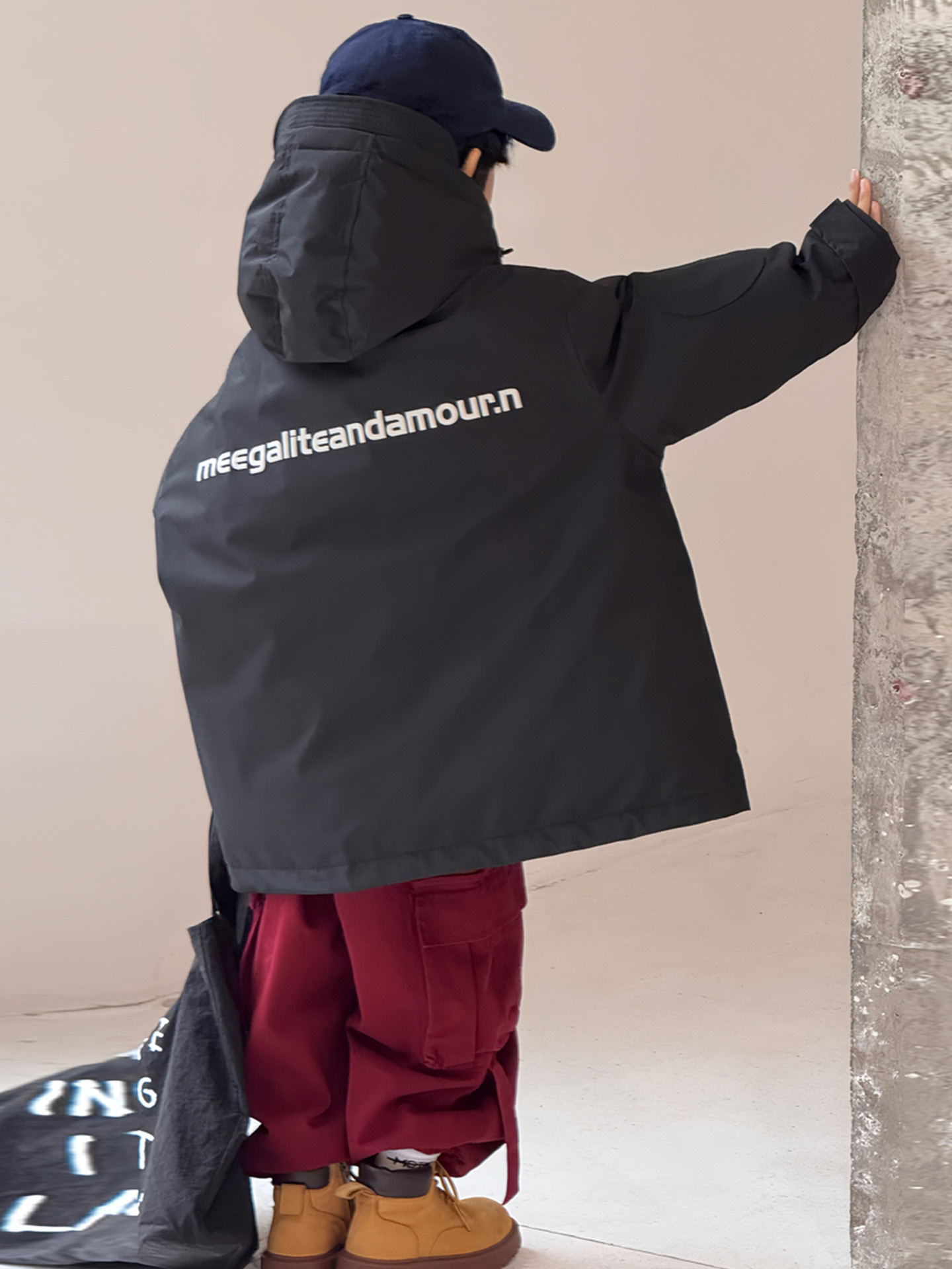 Trajes infantiles de plumón 2025 nuevo estilo coreano para niños y niñas niños mayores gruesos chaqueta impermeable de goma blanca