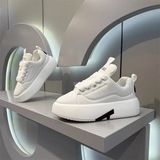 Демисезонные модные универсальные трендовые комфортные износостойкие кроссовки в английском стиле для отдыха, тренд сезона, мягкая подошва