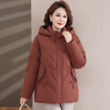 高档90绒妈妈装羽绒服女2025冬装新款中年加厚保暧白鸭绒连帽外套