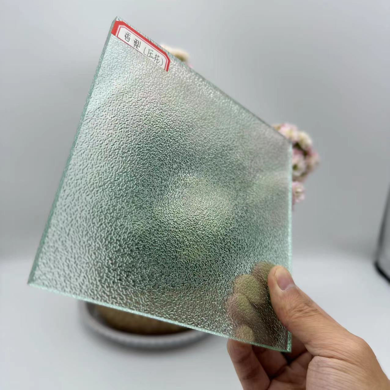 超白香梨压花玻璃8mm 10mm香梨钢化玻璃家装隔断浴室