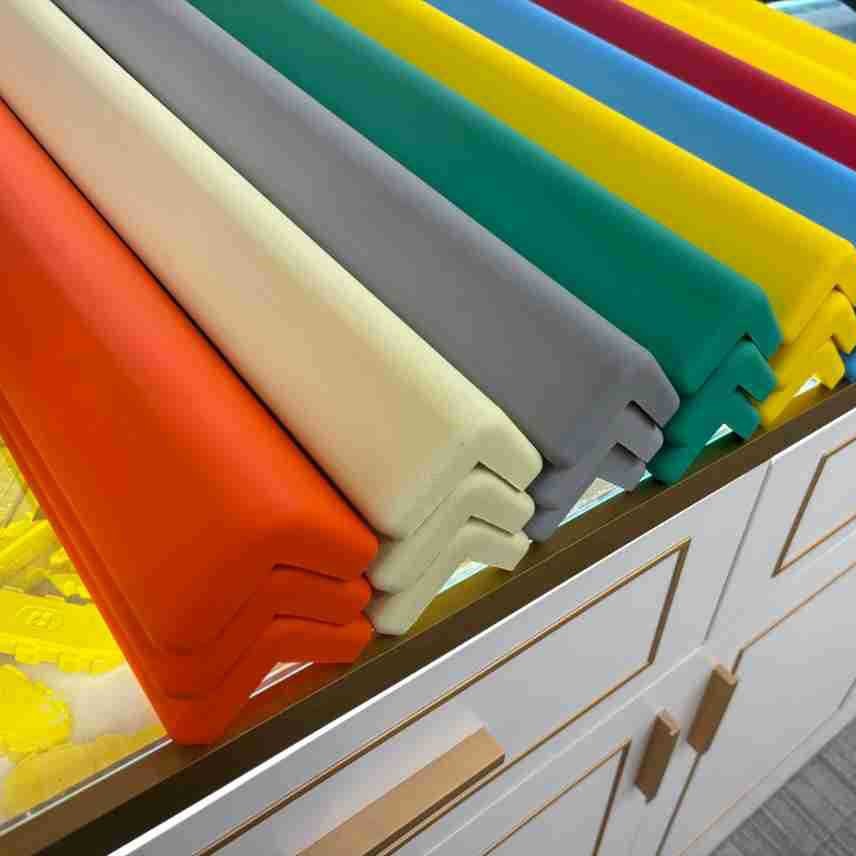 防护发泡墙角防震各种场所填充各种车库工地护条防撞场所厂家