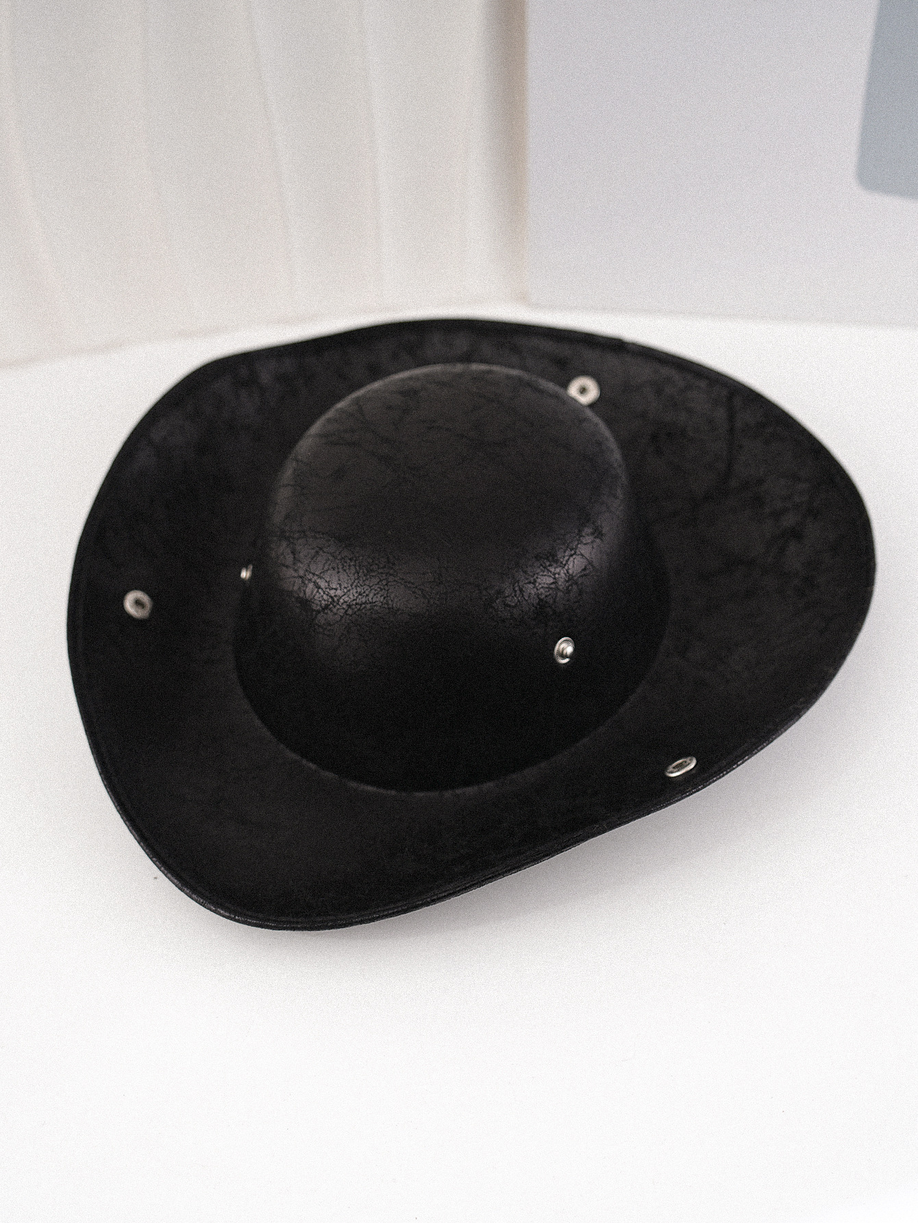 Cappello da festa unisex marrone fantasia pirata cowboy triangolare per ballo di fine anno stile western decorativo_voghion.com
