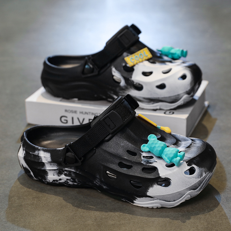 Zapatos con agujeros, antideslizantes y desodorantes para hombres, arrastre de puntera de verano, aumento de transpirable y resistente al desgaste, zapatillas de playa de color de contraste EVA