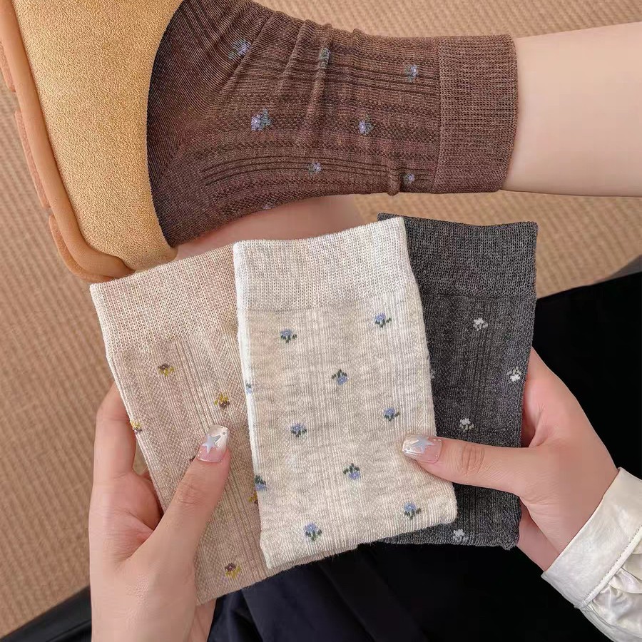 Autumn and Winter Floral Socks for Women, Pure Cotton Retro Socks, Ins Style Mid-Calf Socks, Outdoor Casual Long Socks, Seamless Slouch Socks