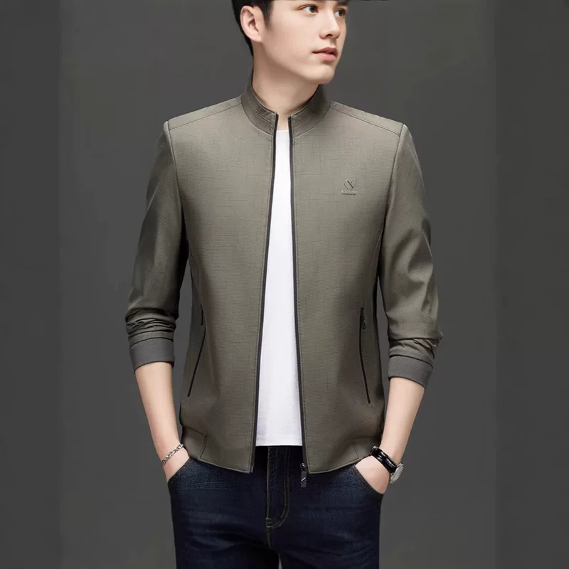Autumn jacket for leisure with zipper