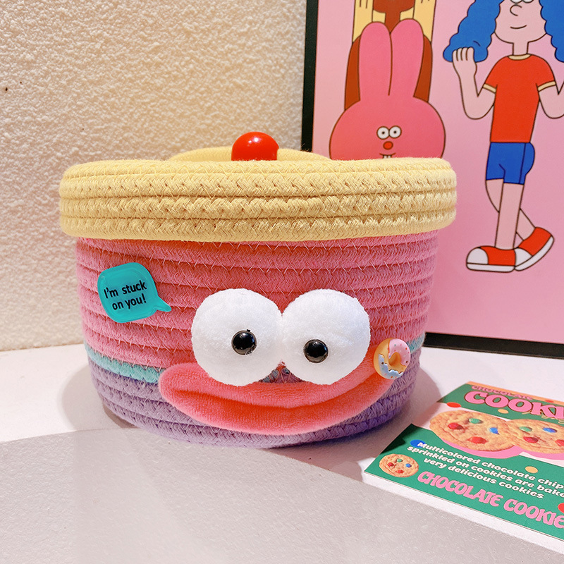 HD3443A05大眼萌香腸嘴丑娃收納桶帶蓋辦公桌面雜物零食收納筐