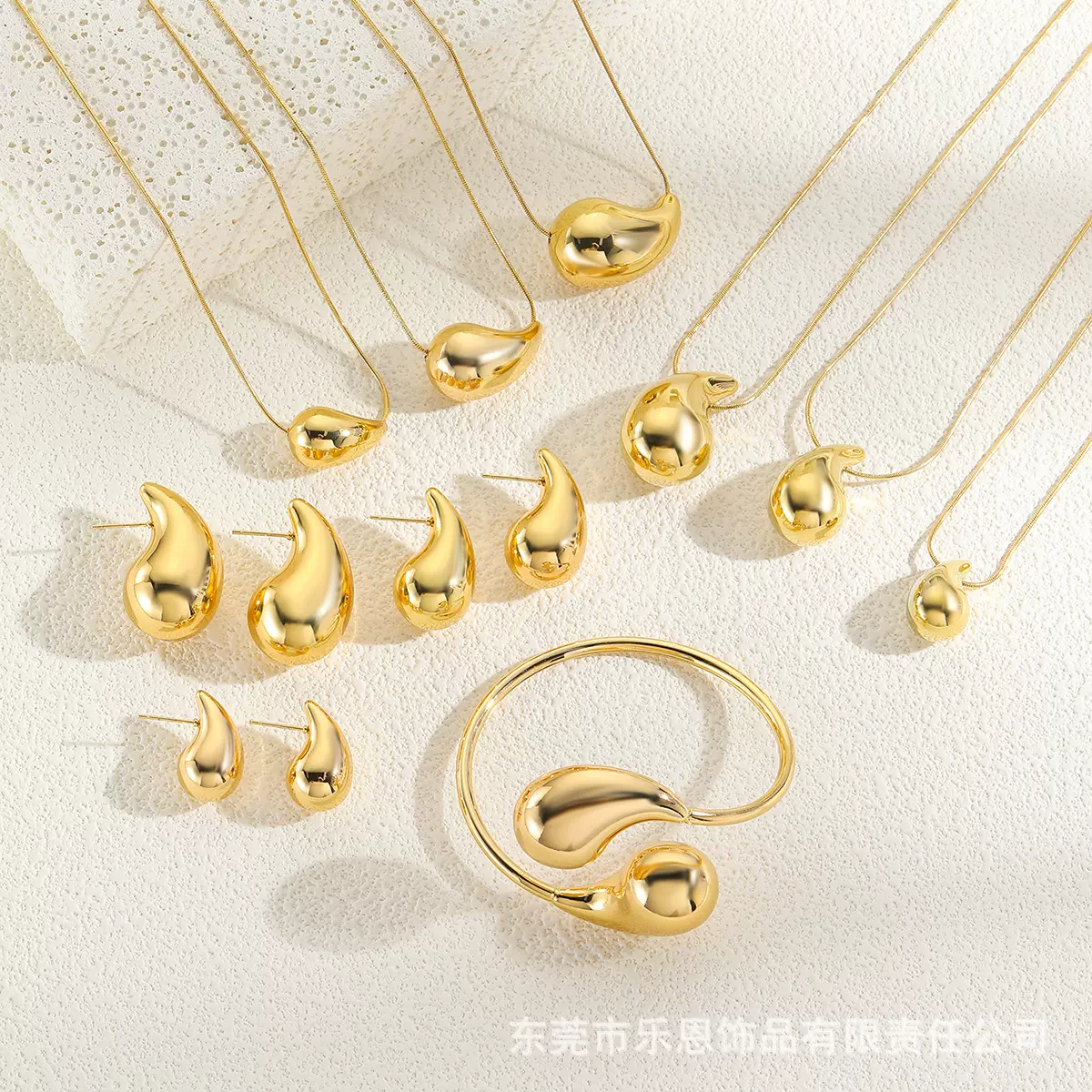 跨境亚马逊不锈钢空心水滴项链套装简约光面开口手镯金色女士耳钉