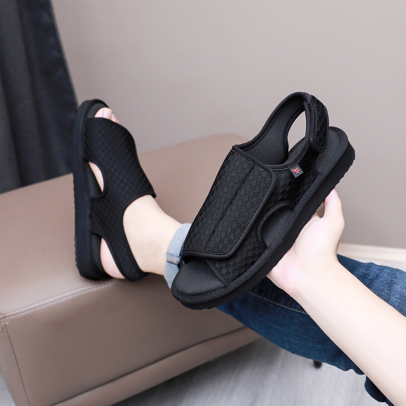 Qivige's New Summer Sandals Can Be Opened on the Upper, Widened and Fattened, Thick-Soled Sugar Foot Shoes, Large Size Qivige's New Summer Sandals Can Be Opened on the Upper, Widened and Fattened, Thick-Soled Sugar Foot Shoes, Large Size