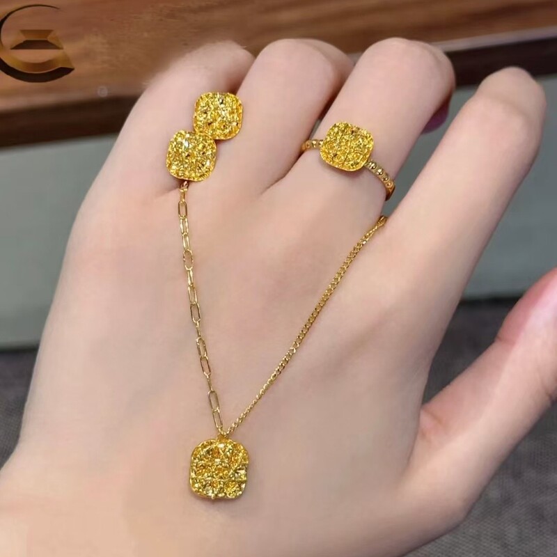 新款轻奢风高级感曝闪小方糖项链镂空花丝方糖戒指耳钉女沙金饰品|undefined