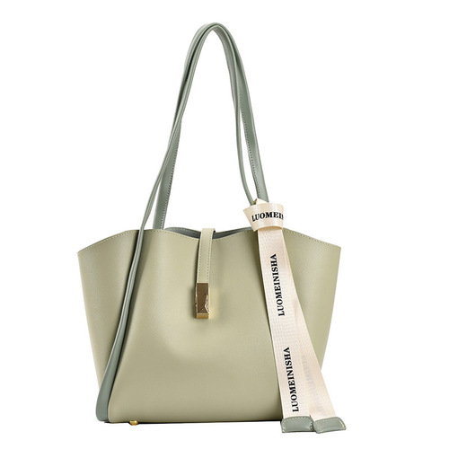 Large bag women's large-capacity bag 2024 new style trendy versatile shoulder bag class commuting tote bag