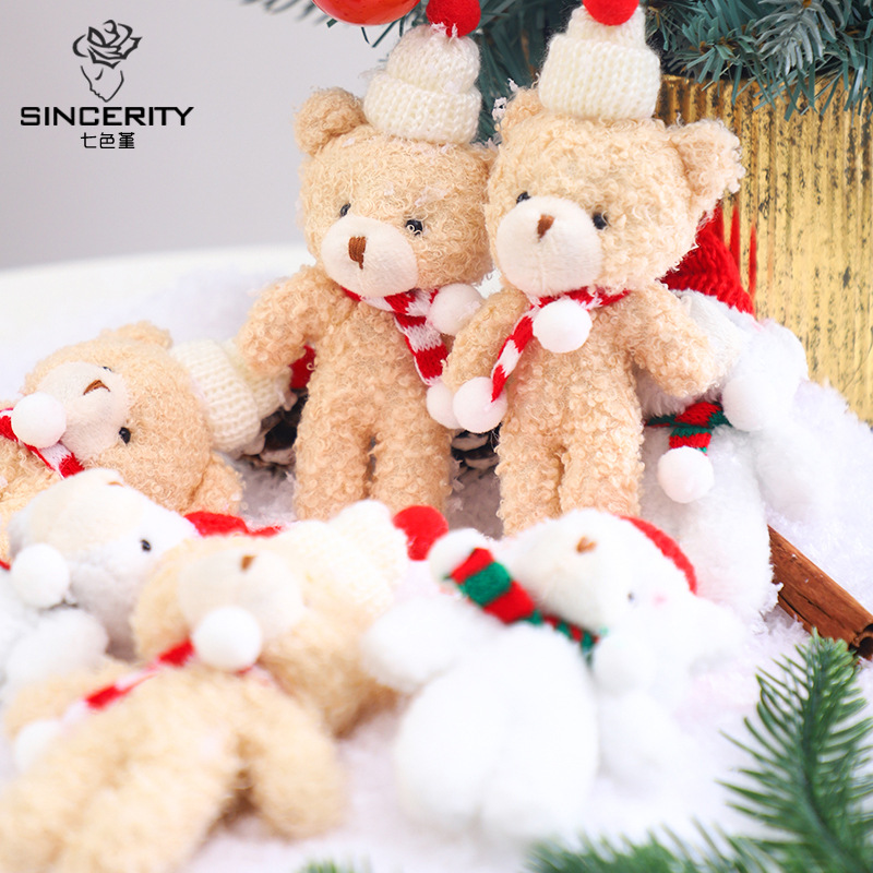 Navidad adorable peluche osos marrones horneado pastel decoración adornos con sombrero bufandas osos vestido de Nochebuena