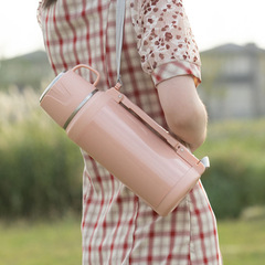 Thermos cup for mothers and babies to go out and prepare milk powder with temperature display, large capacity 2000ml stainless steel thermostatic kettle