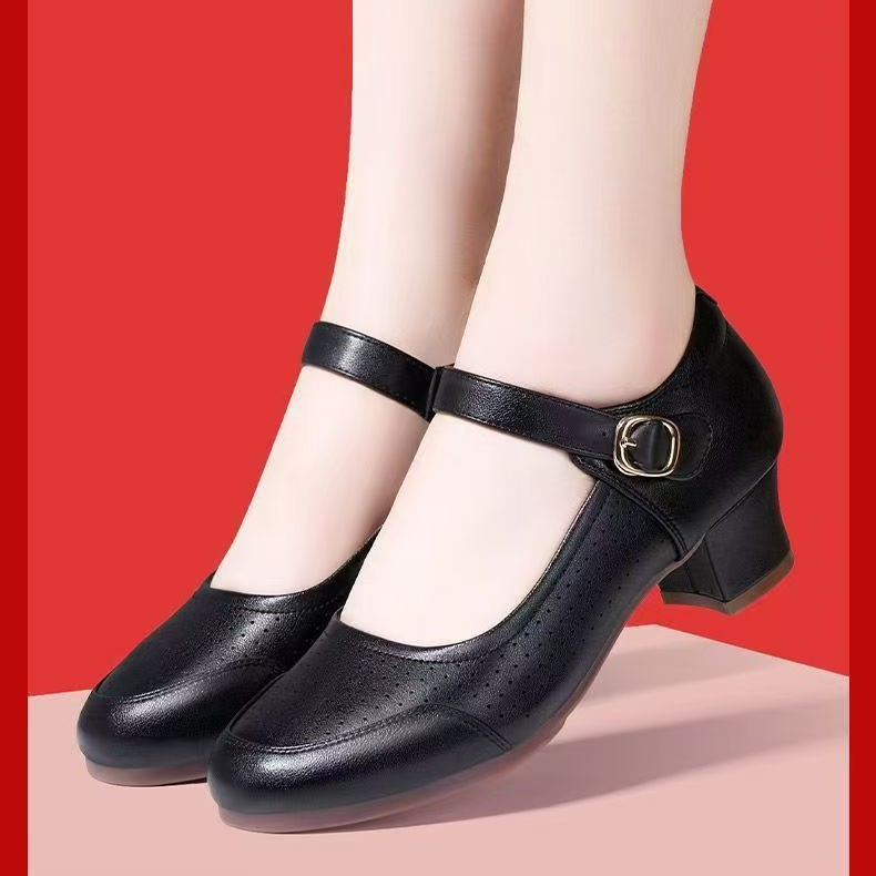 2026 primavera y verano nuevos zapatos de baile blancos de tacón alto zapatos de baile cuadrados suaves zapatos de baile de baile de camaradería zapatos de madre de tacón bajo