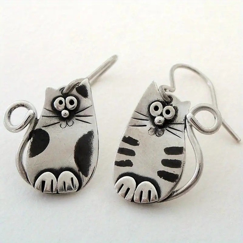 Zhuoxuan Cross-Border European and American Retro Creative Cute Cat Shape Pendant Earrings Fashionable Simple Women's Earrings Wholesale