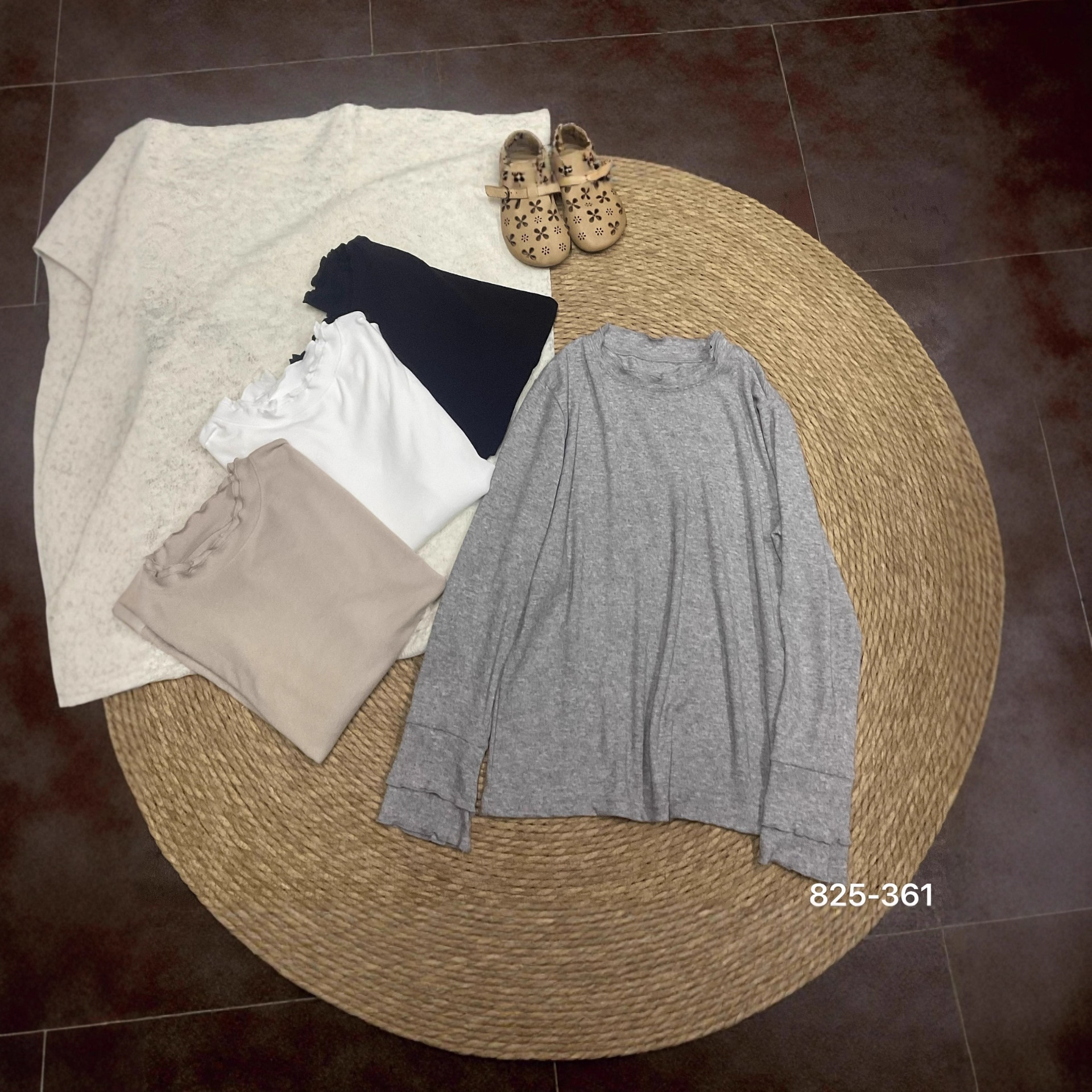 2025秋装新品 日系小清新纯色半高领长袖T恤女套头衫显瘦减龄批发