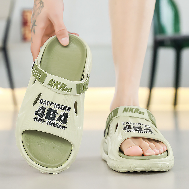 Zapatillas de suela gruesa para hombre verano 2025 nuevo estilo antideslizante interior y exterior con chanclas casuales y ligeras sandalias de playa de dos desgaste