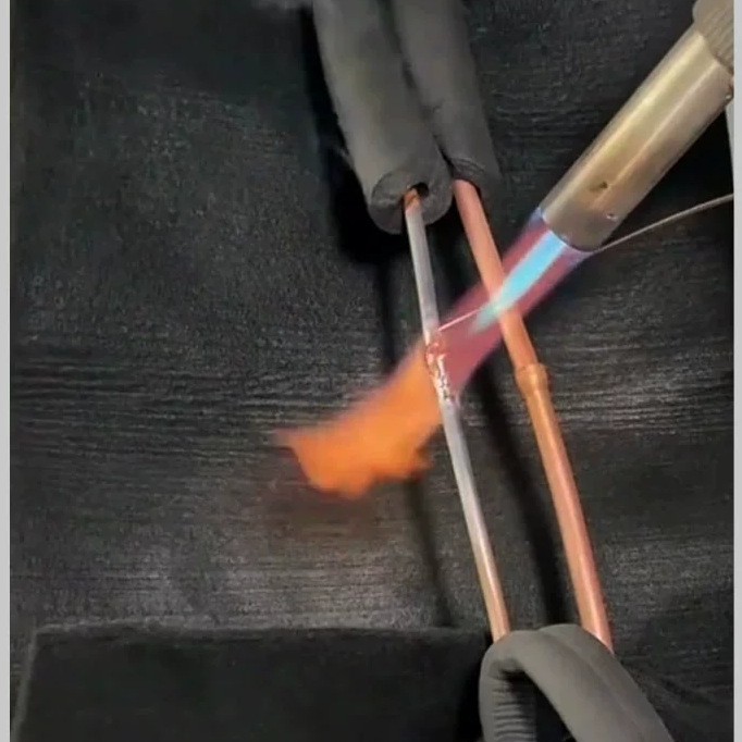 预氧丝毛毡焊接隔热垫消防汽车阻燃防火毛毯户外耐高温黑色无纺布