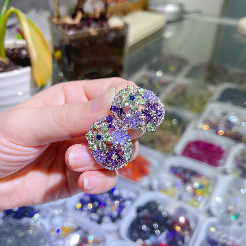 Fashion Flower Copper Inlay Zircon Ear Studs 1 Pair