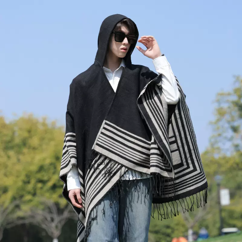 男款外搭针织披肩流苏保暖连帽斗篷条纹简约日常外搭斗篷开衩巾