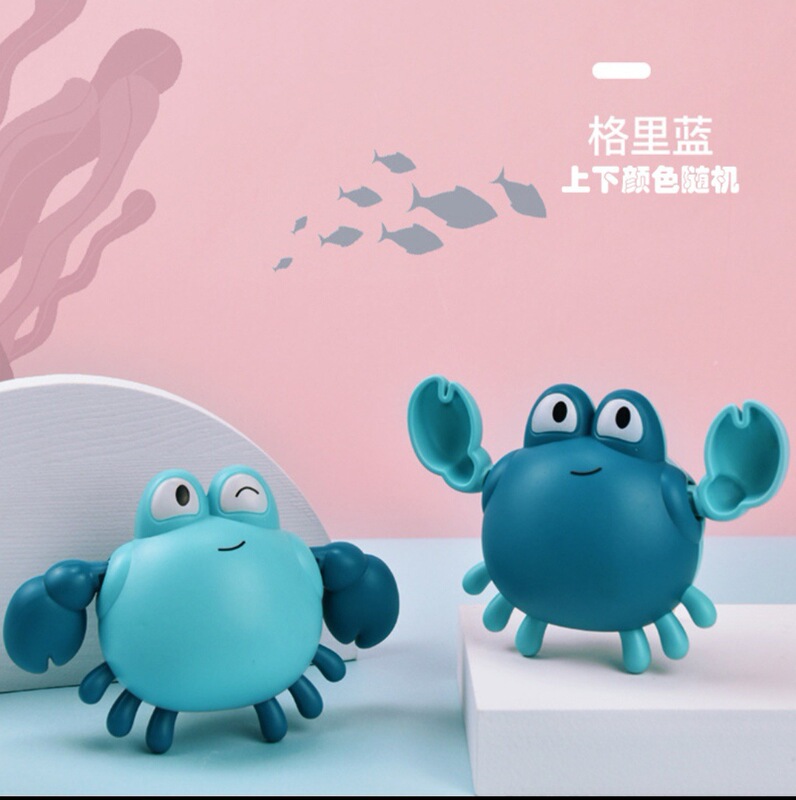 赤ちゃんのお風呂のおもちゃの子供の水泳の水遊びの小さいカメの花は男の子の女の子をこぼして音を震わせて水の小さいアヒルのおもちゃを遊びます。|undefined