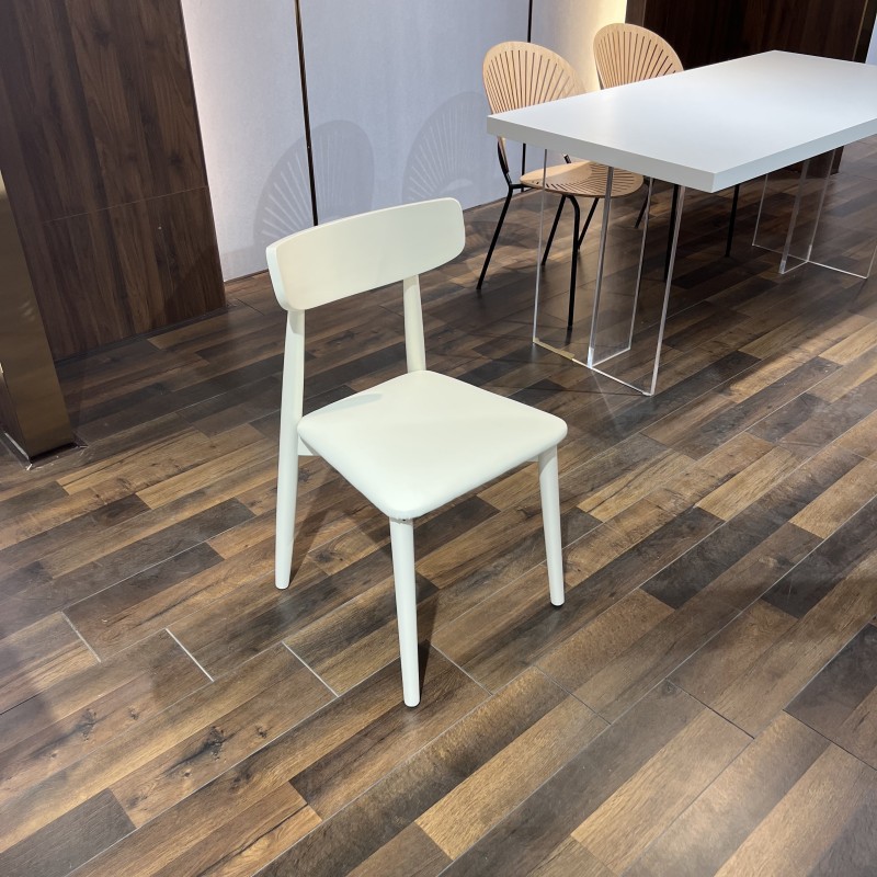 Sillas de comedor de madera maciza minimalistas modernas viento crema blanco nórdico cera de madera acolchada sillas de comedor hogar dormitorio arte