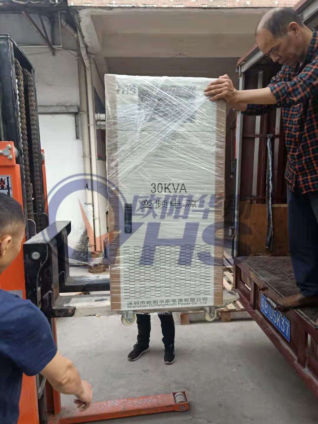 ŷ����˹30KVA��Ƶ��Դ������ɽ�Ϻ��ͻ��ֳ������Գ���60HZ��Ʒ