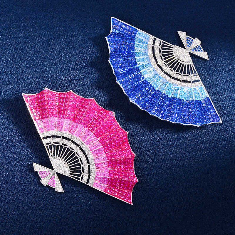 Aquamarine Crushed Ice Blue Fan-Shaped Brooch with Enamel Gradient Color, High-End Sparkle Brooch, Elegant Clothing Accessory