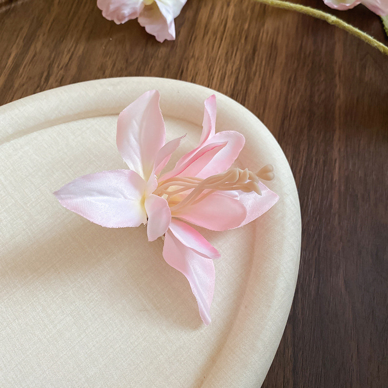 32#Duckbill clip-light pink