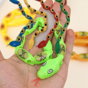 Cross-Border Plastic Jointed Snake Toy Snake Nostalgic Childhood Small Snake Twisting Snake Jointed Snake Night Market Street Stall Scenic Spot Prank