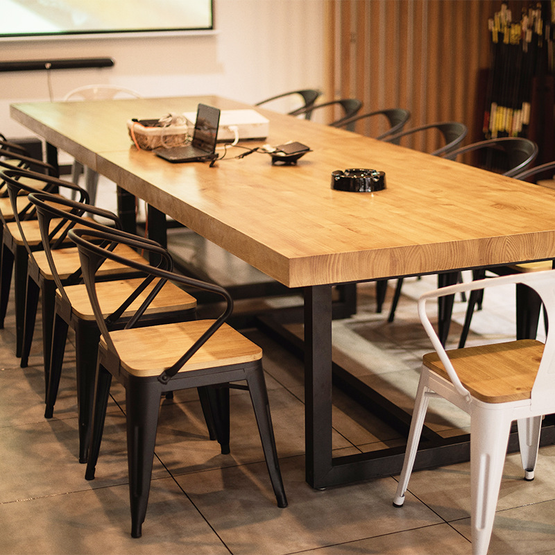 Mesa larga de madera maciza, mesa de oficina moderna y simple, mesa de mesa y silla, mesa de mesa de oficina de viento industrial y silla de negociación