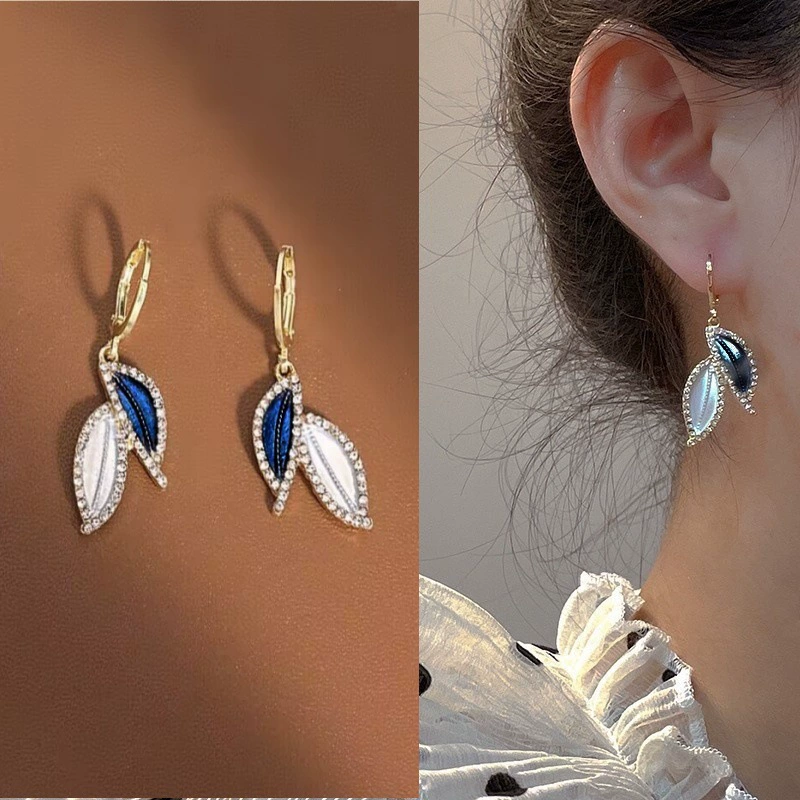 Серьги асимметричные с кисточкой, 925 серебро, игла, корейский стиль элегантный минимализм