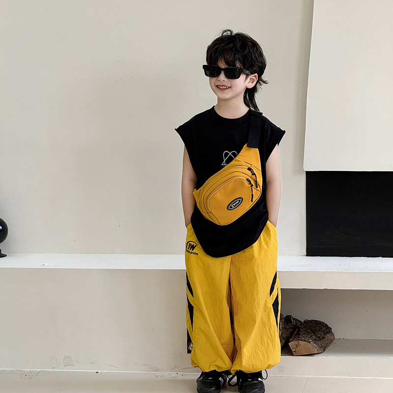 Bolsa de pecho coreana para niños, letras extranjeras, bolsas de cintura deportivas para niños, 2025 nuevas bolsas de comercio exterior para niños