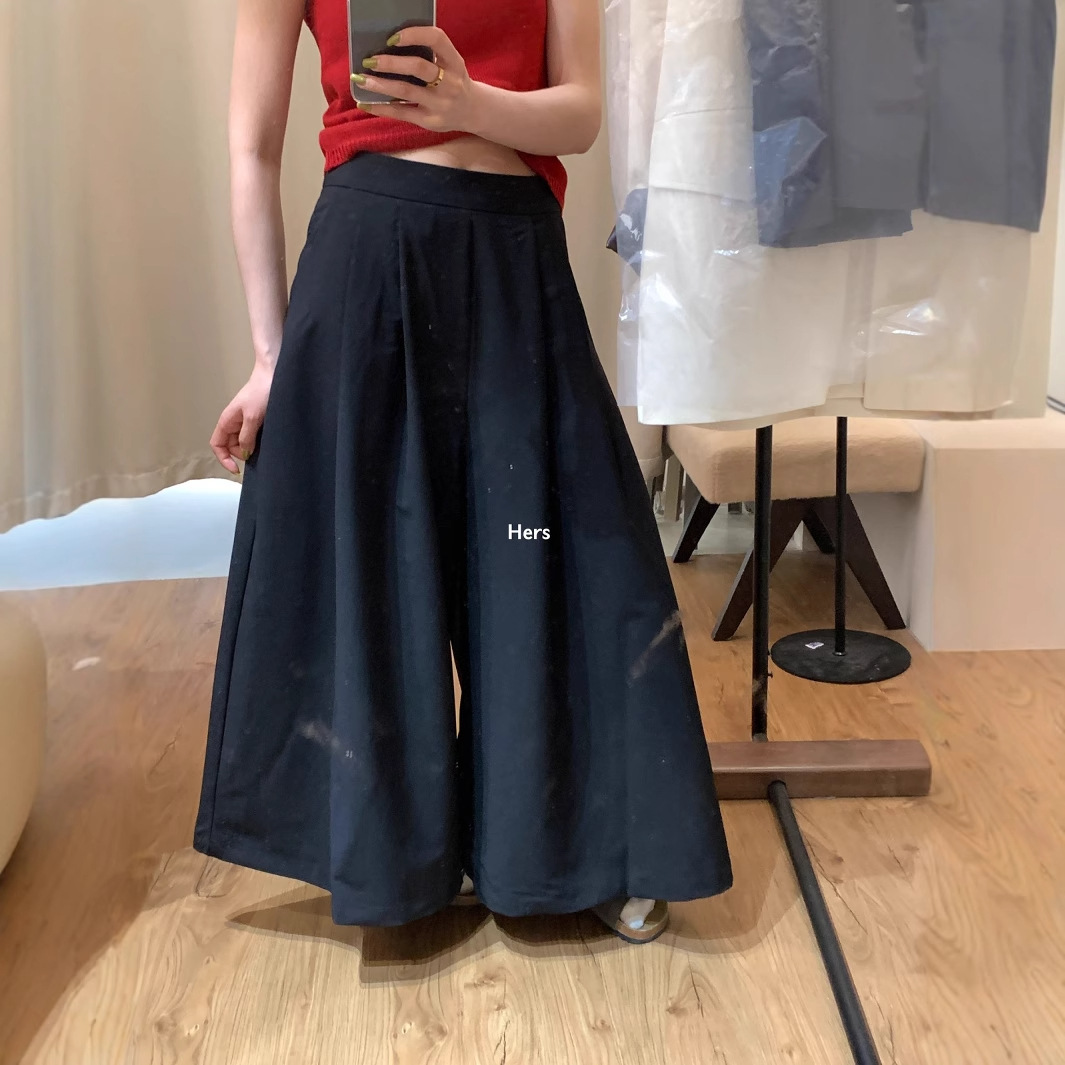 Liquidación, sin devoluciones ni cambios, estilo influencer de Xiaohongshu, pantalones casuales cortos de pierna ancha y cintura alta para mujeres pequeñas 2069