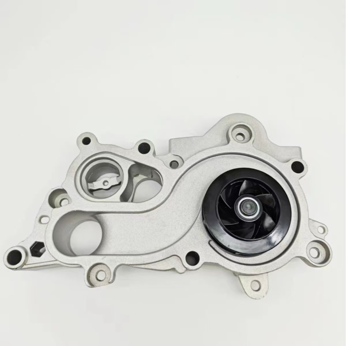 Direct from the manufacturer, suitable for Volkswagen New Santana and New Jetta with EA211 engine, 5-hole water pump 04E121600D